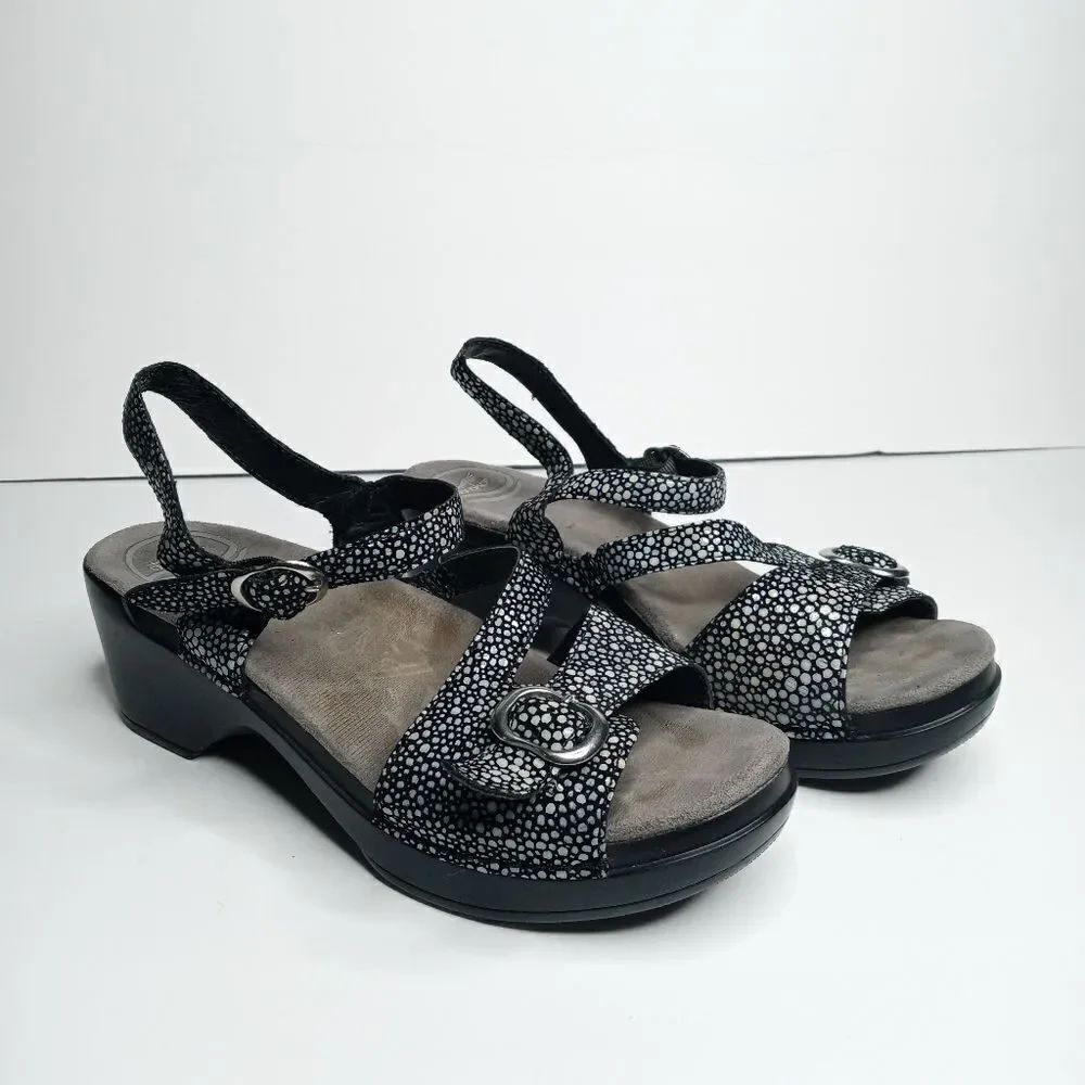 Dansko sandals size 39